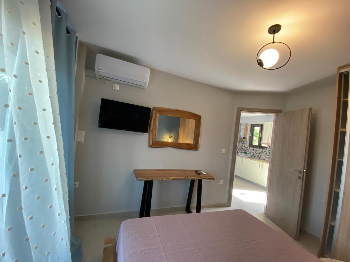 Mirovigli Family Rooms Lépedha Zewnętrze zdjęcie